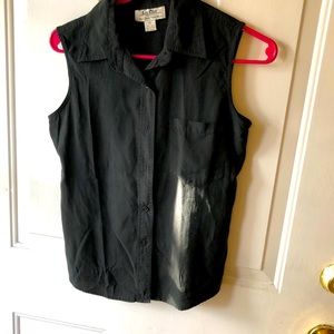 Ladies black silk blouse size petite small 100% silk 1 breast pocket. NWOT